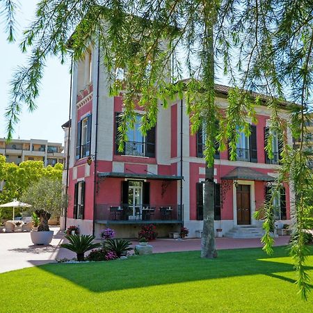 Villa Pallotta Luxury B&B 切里尼奥拉 外观 照片