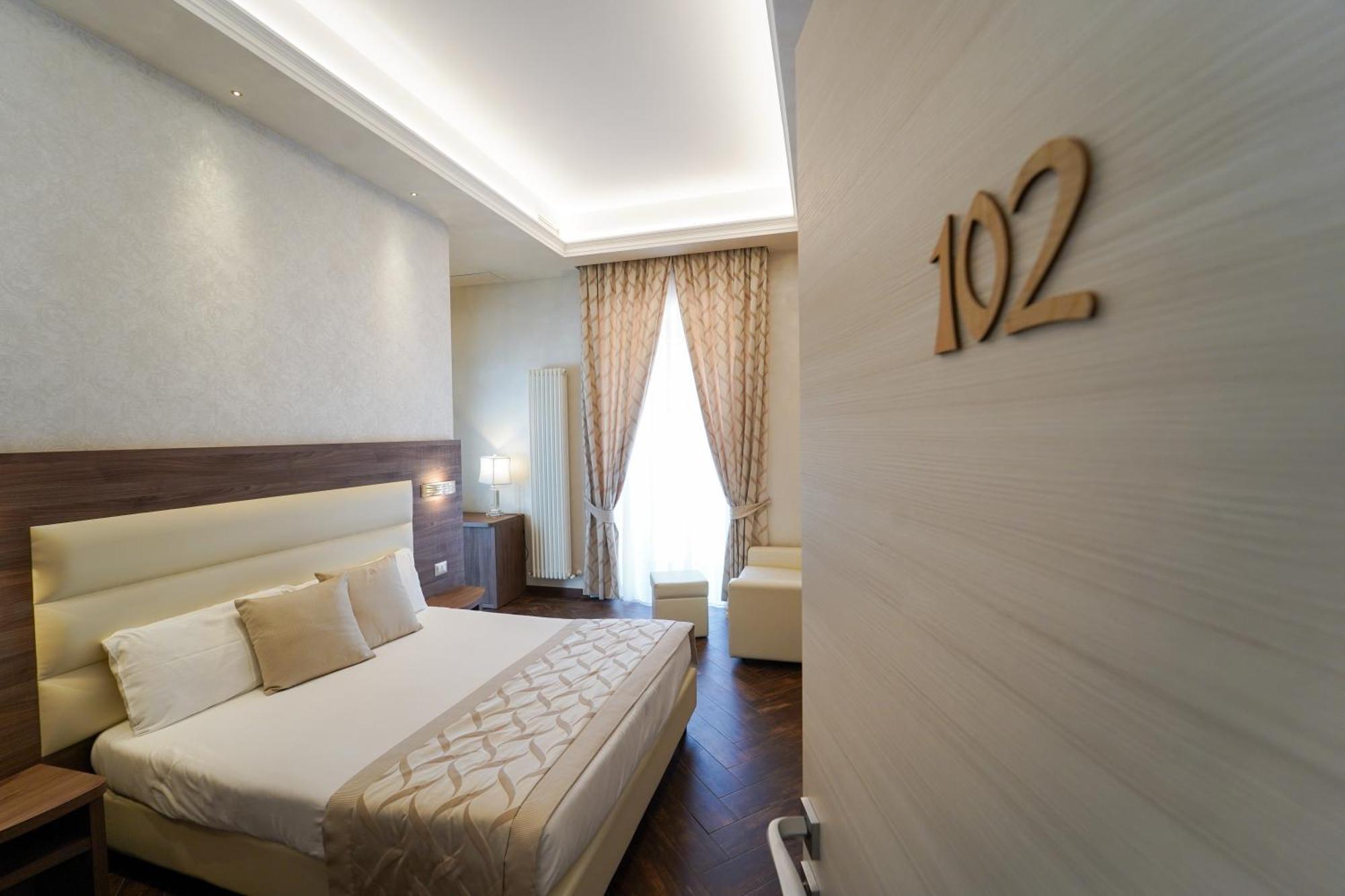Villa Pallotta Luxury B&B 切里尼奥拉 外观 照片