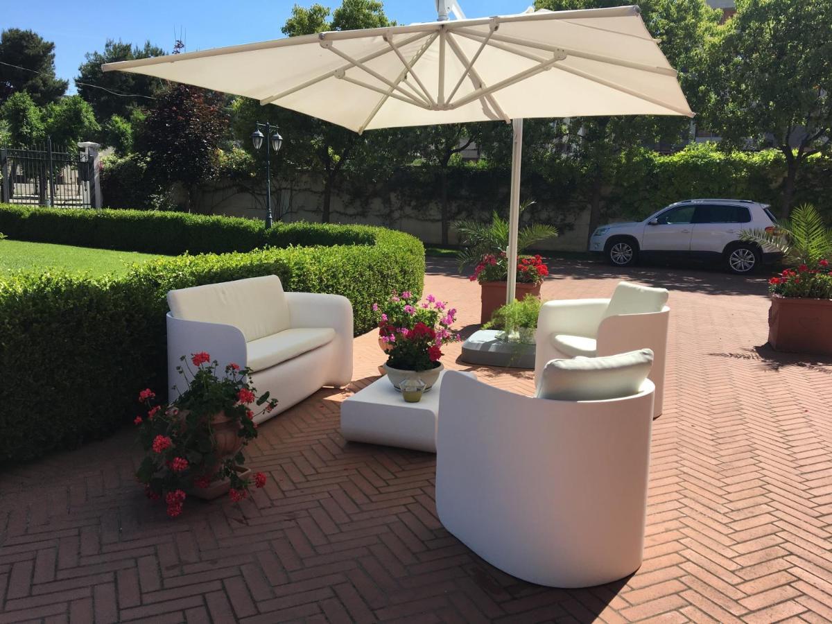 Villa Pallotta Luxury B&B 切里尼奥拉 外观 照片